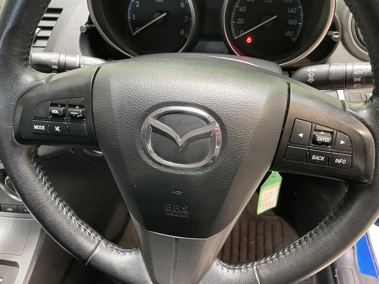 2012 Mazda axela
