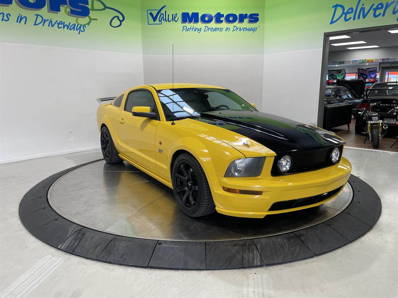 2006 Ford MUSTANG
