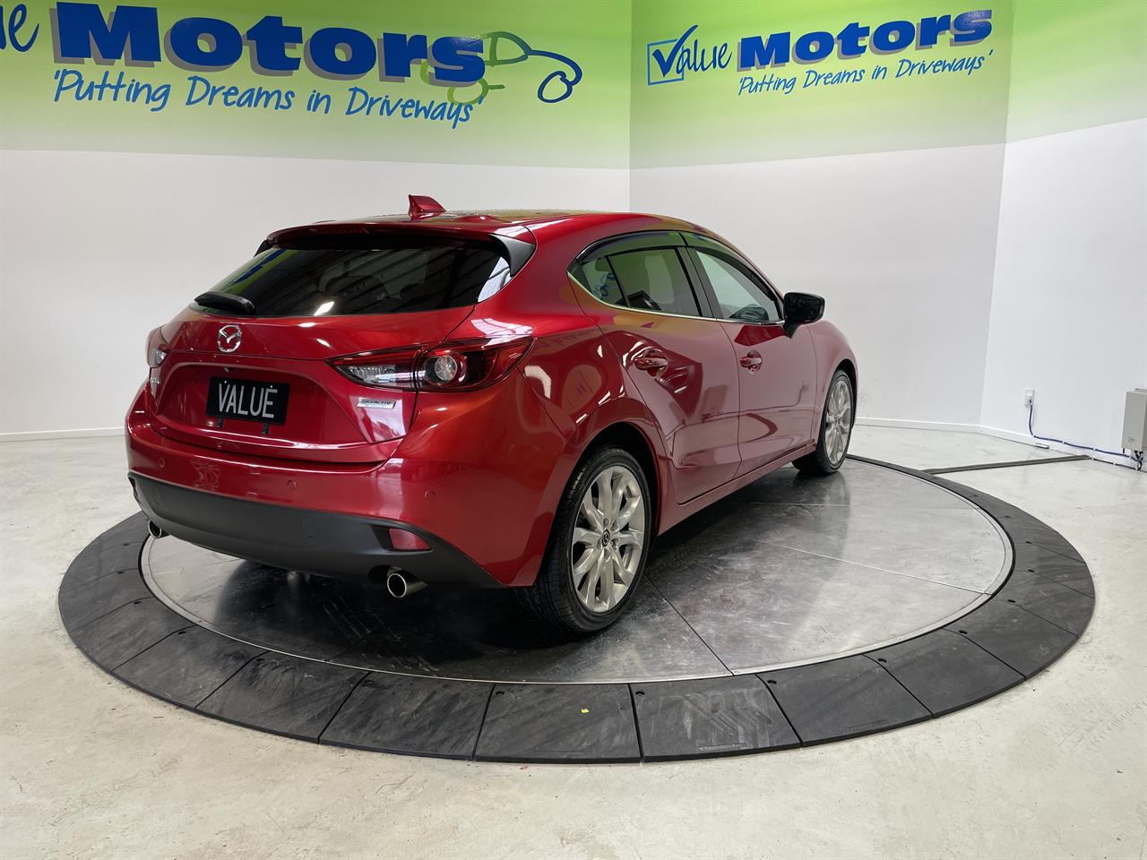 2014 Mazda axela