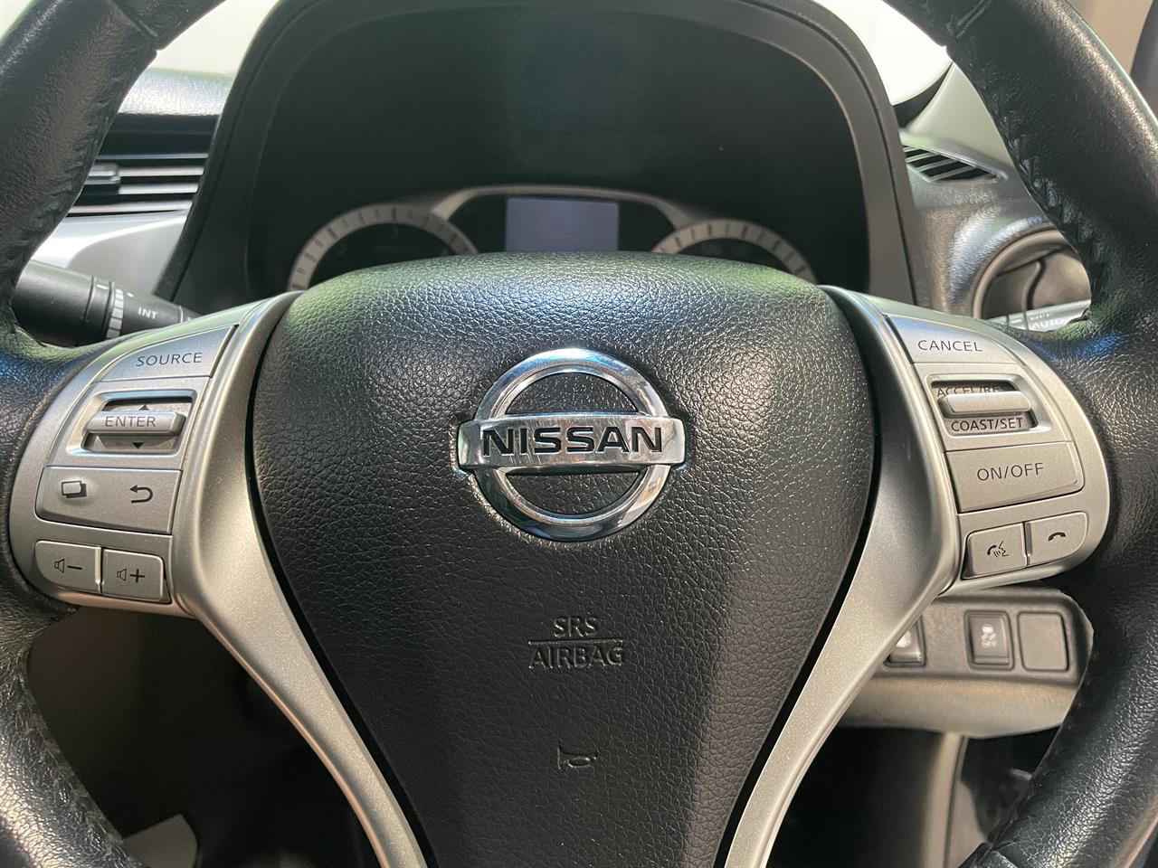 2015 Nissan NAVARA