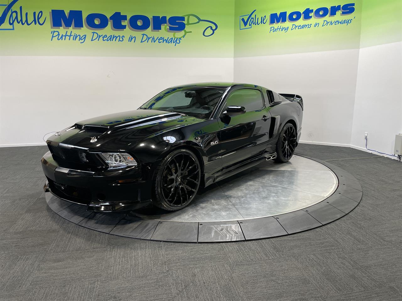 2012 Ford MUSTANG