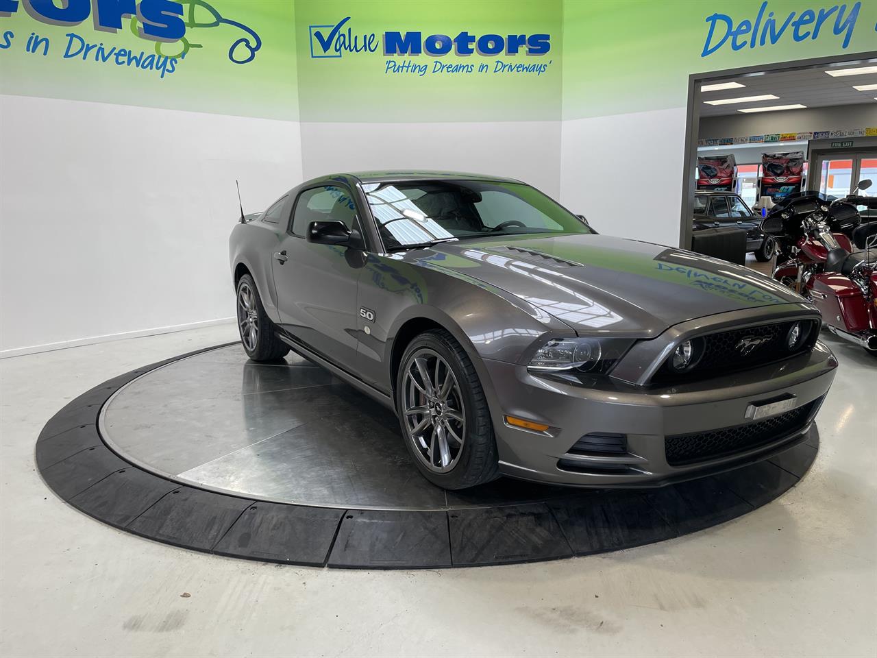 2014 Ford MUSTANG