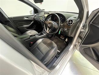 2012 Mercedes-Benz B 180 - Thumbnail